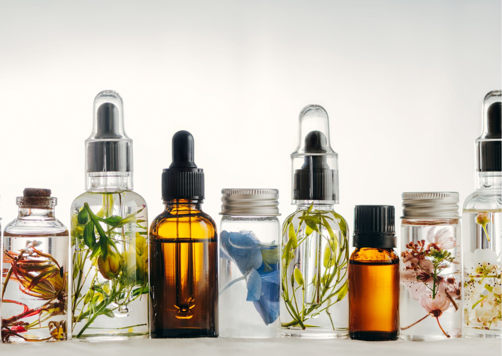 Ekstrakty i olejki eteryczne w buteleczkach